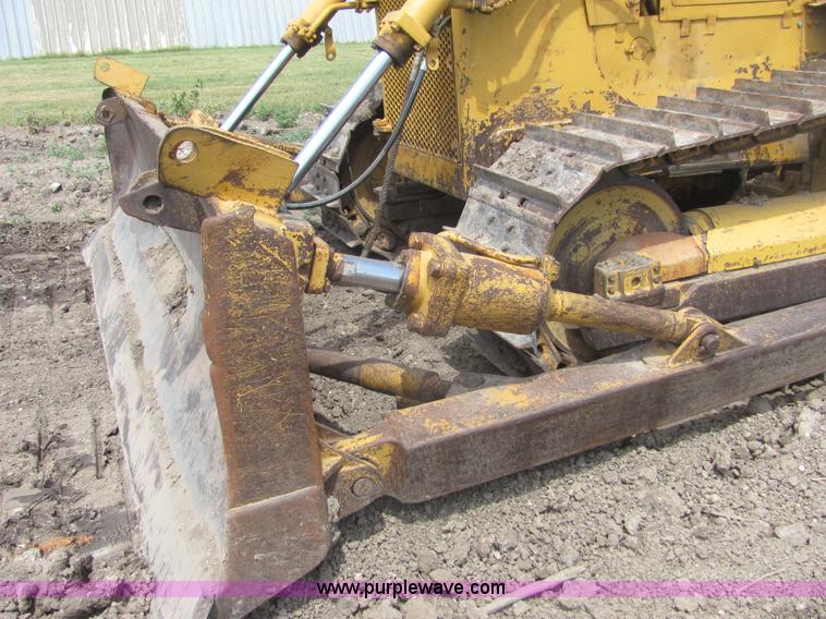 image for item A3664 Komatsu D65PB dozer