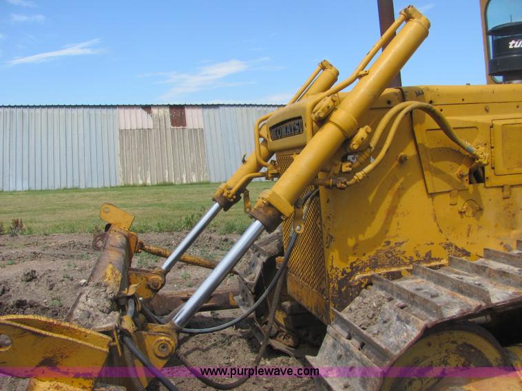 image for item A3664 Komatsu D65PB dozer