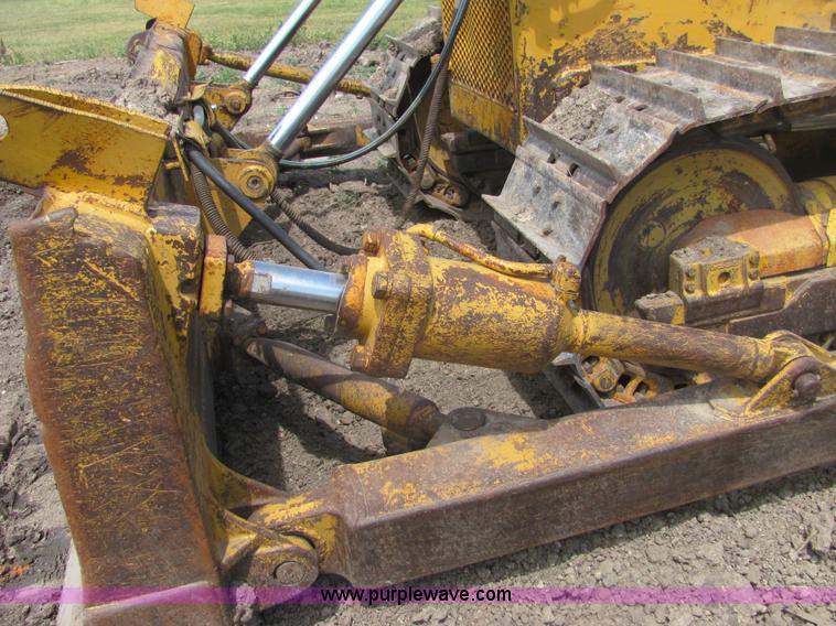 image for item A3664 Komatsu D65PB dozer