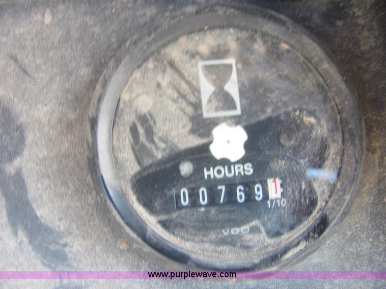 image for item A3665 Fiat-Allis FL10C track loader