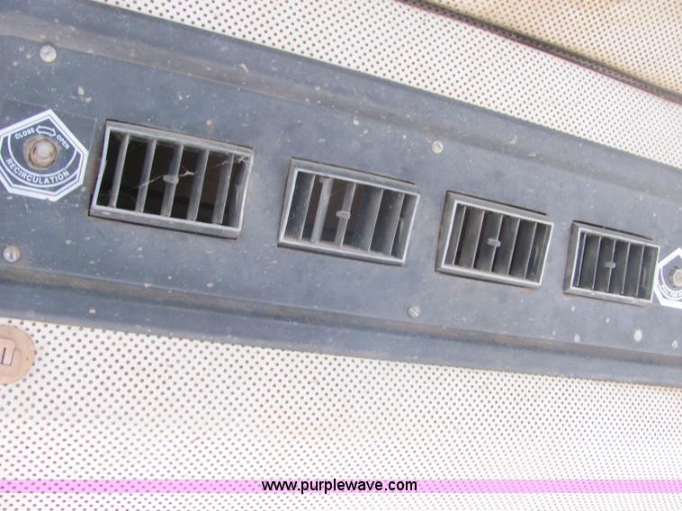 image for item A3665 Fiat-Allis FL10C track loader