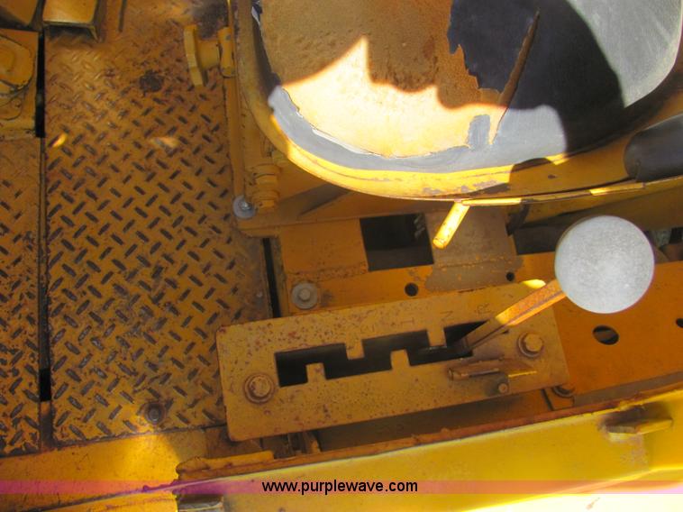 image for item A3666 International 412 scraper