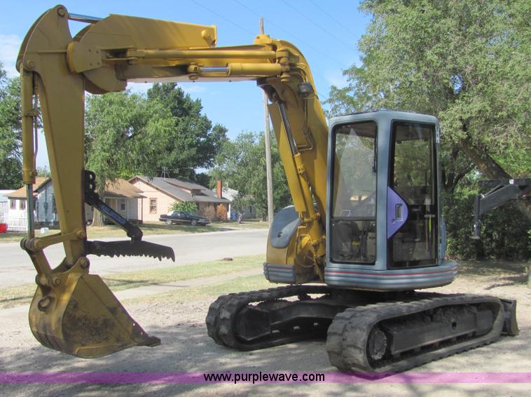 image for item A3669 1995 Hitachi EX75 excavator