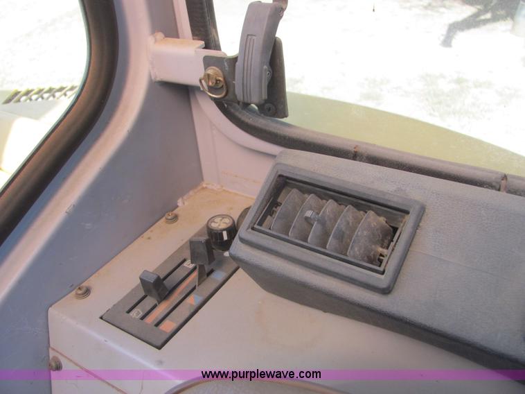 image for item A3669 1995 Hitachi EX75 excavator