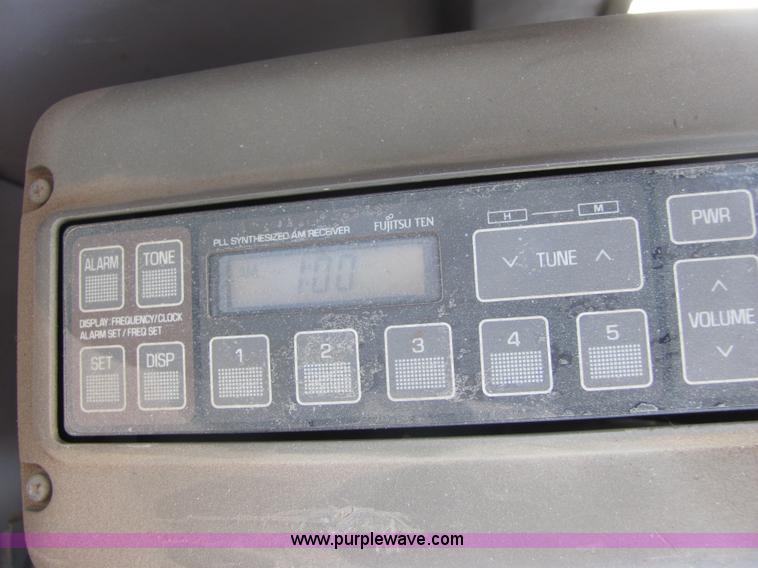 image for item A3669 1995 Hitachi EX75 excavator