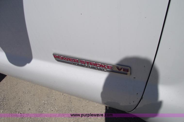 image for item A4132 2003 Ford F550 XL Super Duty pickup truck with dump bed