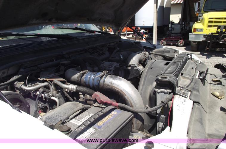 image for item A4132 2003 Ford F550 XL Super Duty pickup truck with dump bed