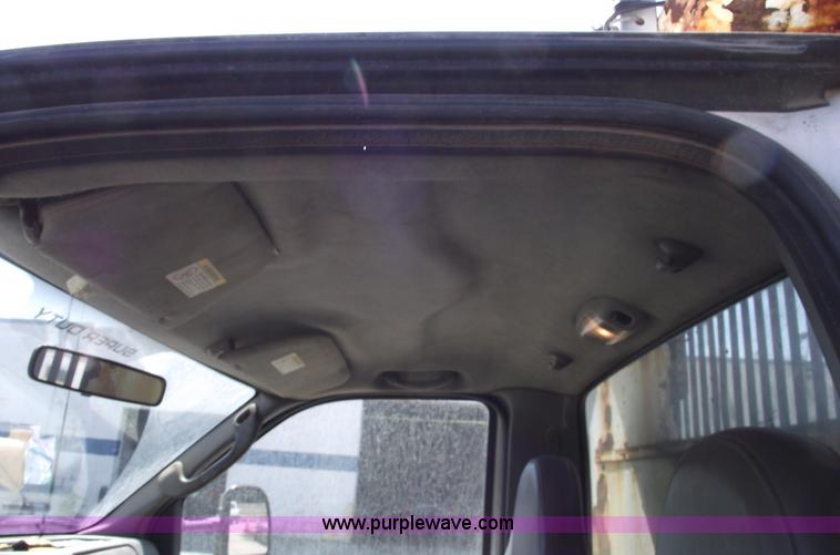 image for item A4132 2003 Ford F550 XL Super Duty pickup truck with dump bed