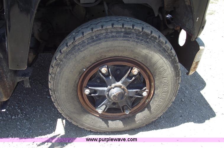 image for item A4138 1973 Ford L9000 dump truck