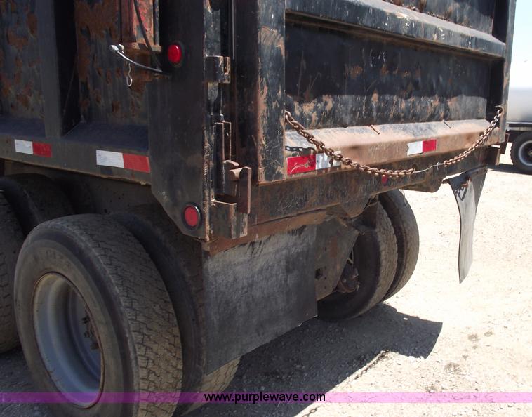 image for item A4138 1973 Ford L9000 dump truck