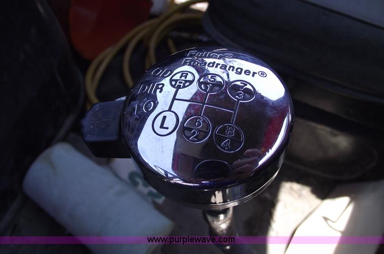 image for item A4138 1973 Ford L9000 dump truck