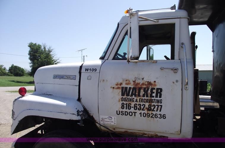 image for item A4139 1974 International F2070A dump truck