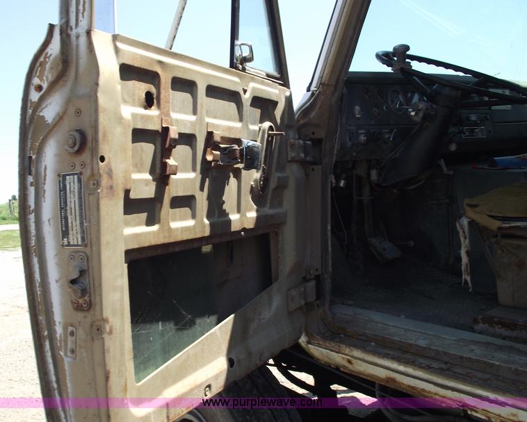 image for item A4139 1974 International F2070A dump truck