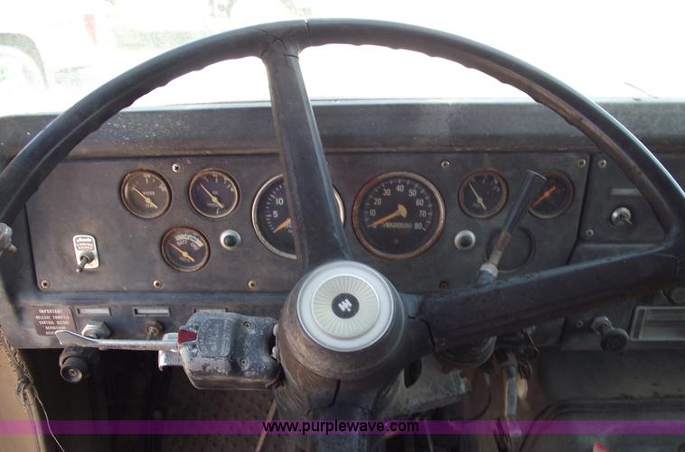 image for item A4139 1974 International F2070A dump truck