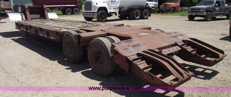 image for item A4144 1972 Fruehauf 25 ton lowboy trailer