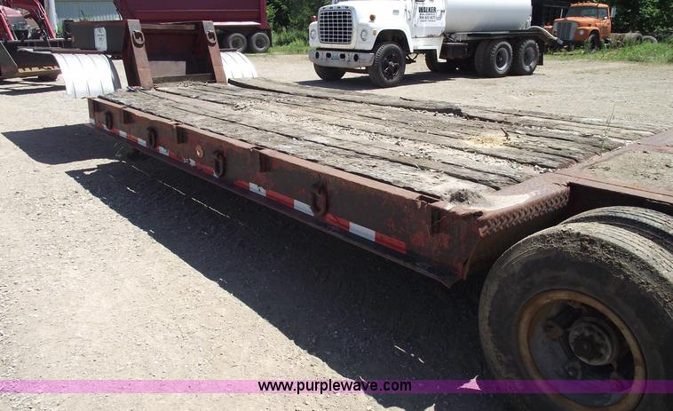 image for item A4144 1972 Fruehauf 25 ton lowboy trailer
