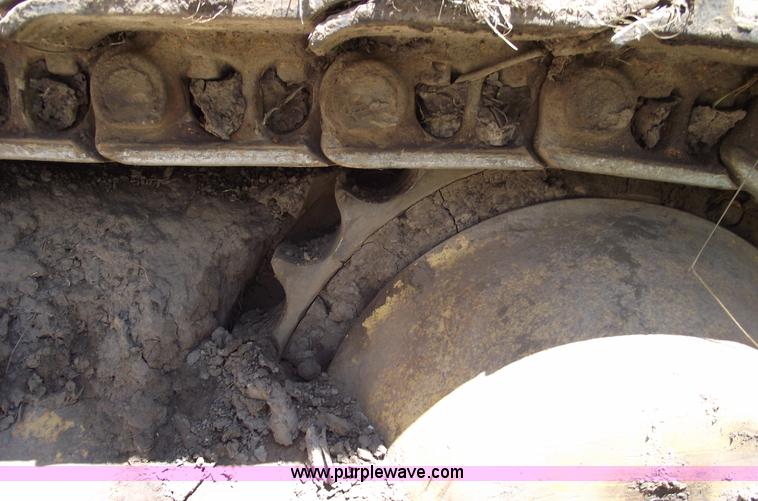 image for item A4242 1972 Caterpillar 977L track loader