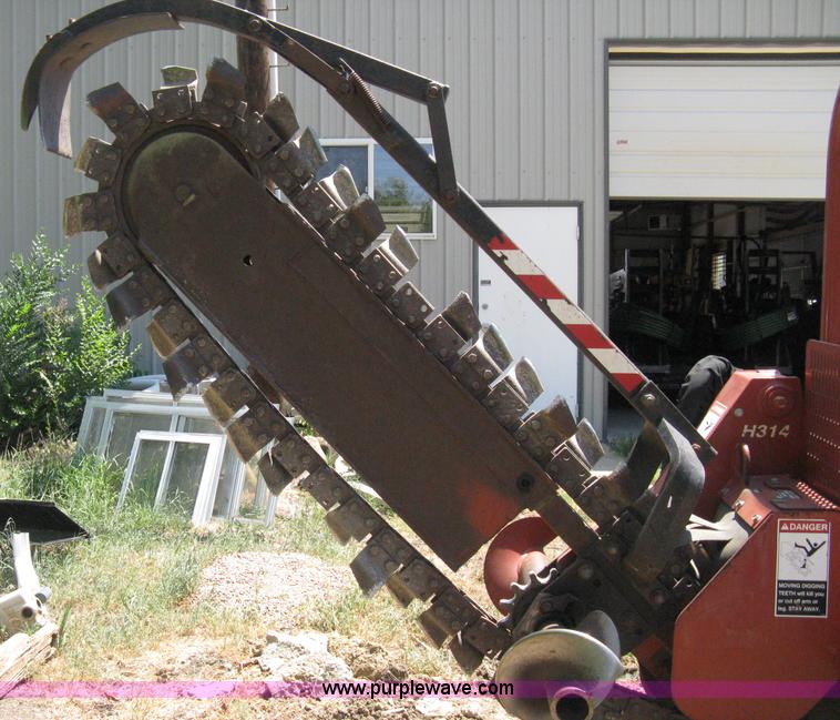 image for item A4282 2004 Ditch Witch 3700 trencher