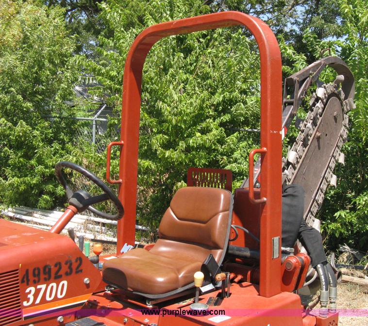 image for item A4282 2004 Ditch Witch 3700 trencher