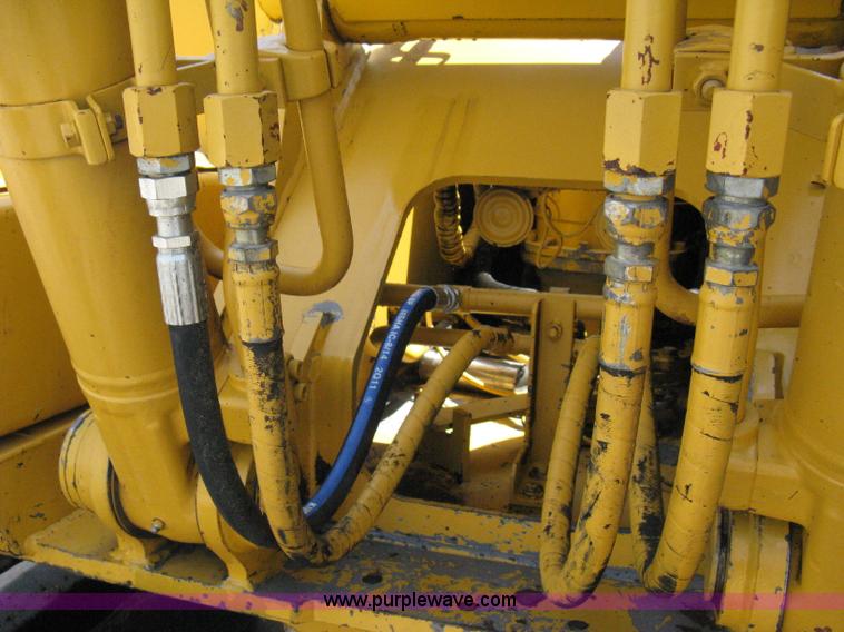 image for item A4284 1996 John Deere 200C LC excavator