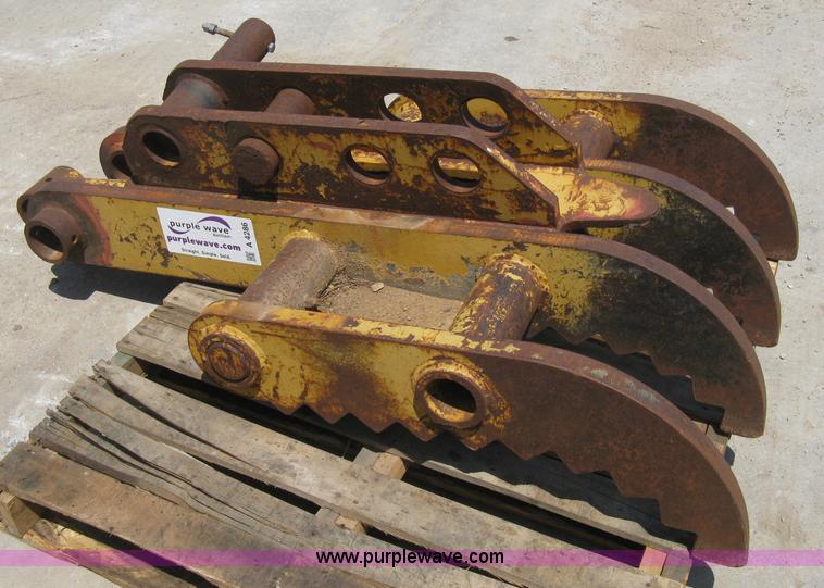 image for item A4286 32"W mechanical thumb