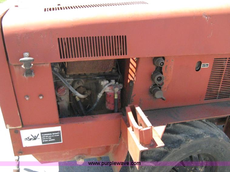 image for item A4289 1989 Ditch Witch 350SXD vibratory plow