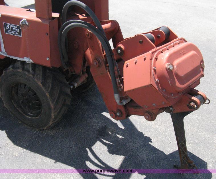 image for item A4289 1989 Ditch Witch 350SXD vibratory plow