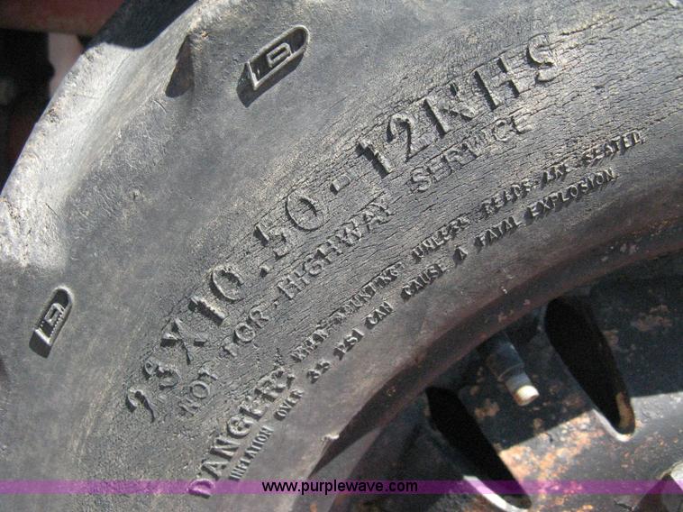 image for item A4289 1989 Ditch Witch 350SXD vibratory plow