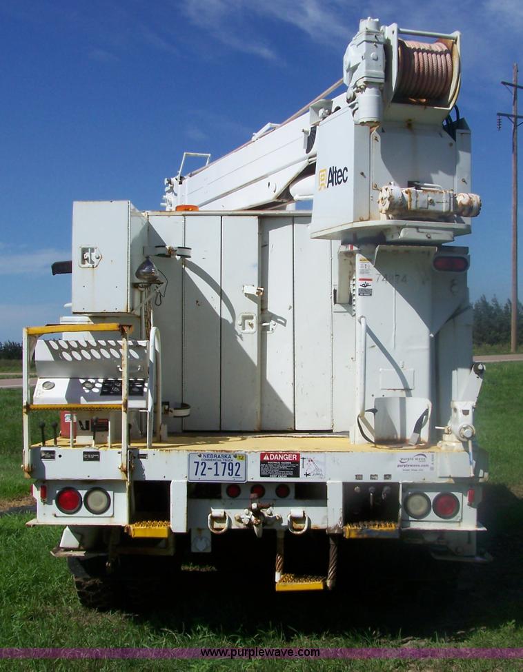 image for item A4549 1992 International 4900 crew cab bucket truck