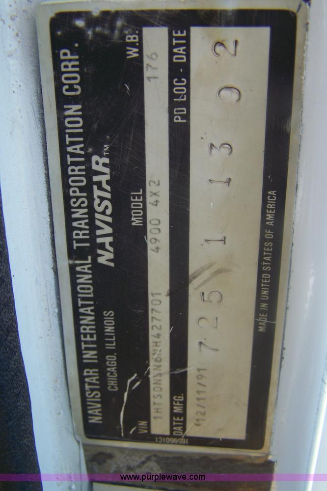 image for item A4549 1992 International 4900 crew cab bucket truck