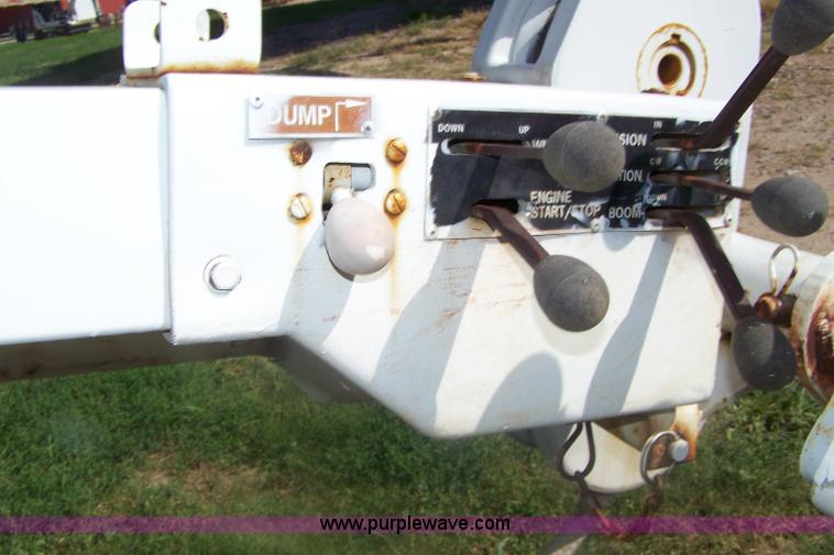 image for item A4549 1992 International 4900 crew cab bucket truck