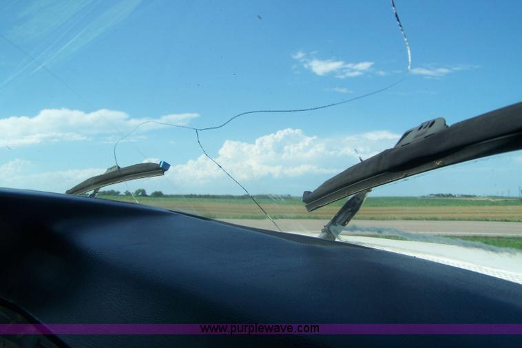 image for item A4550 1997 Ford F700 service truck