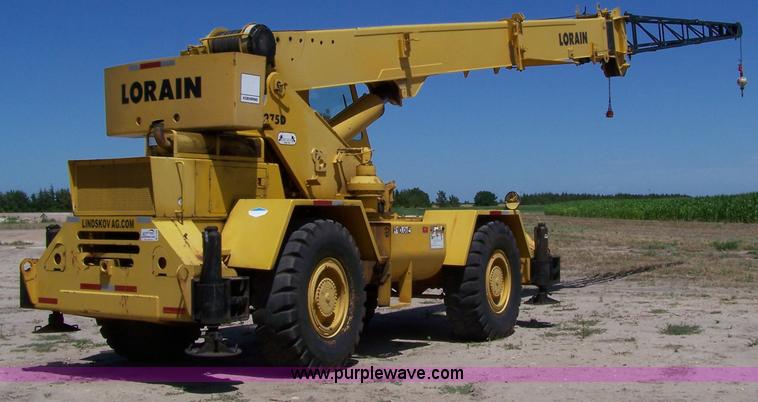 image for item A4559 1990 Lorain LRT 275D crane