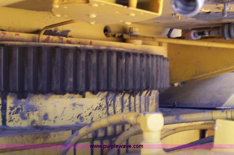 image for item A4559 1990 Lorain LRT 275D crane