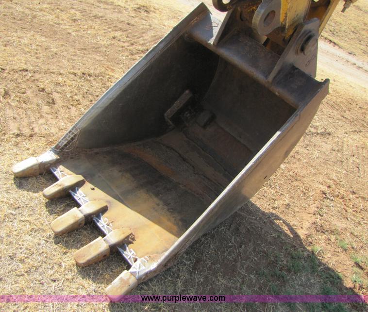 image for item A4653 Komatsu PC220LC excavator