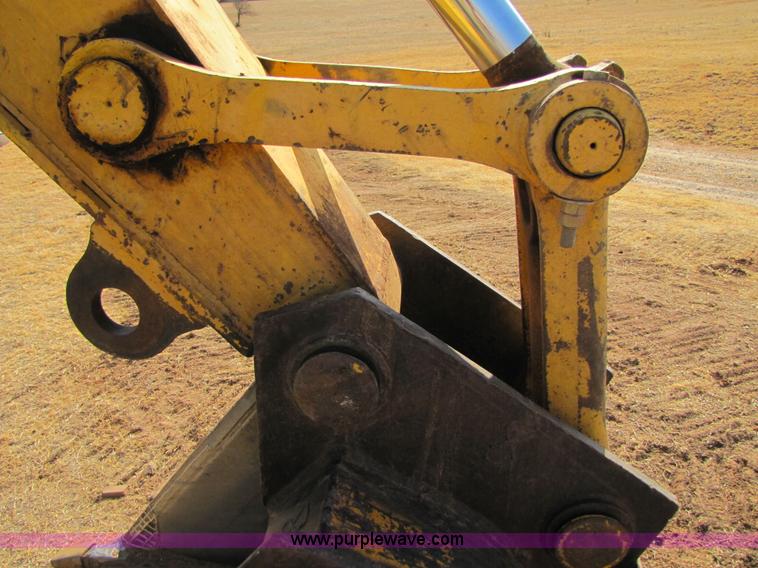 image for item A4653 Komatsu PC220LC excavator