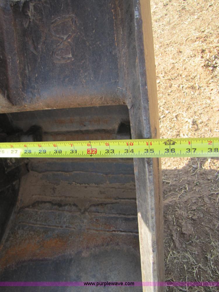 image for item A4653 Komatsu PC220LC excavator