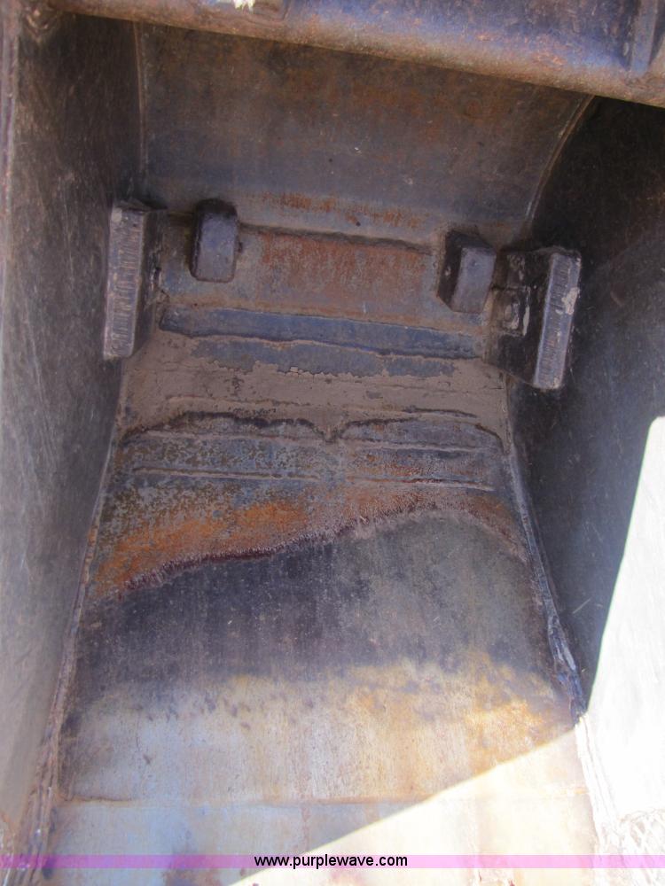 image for item A4653 Komatsu PC220LC excavator