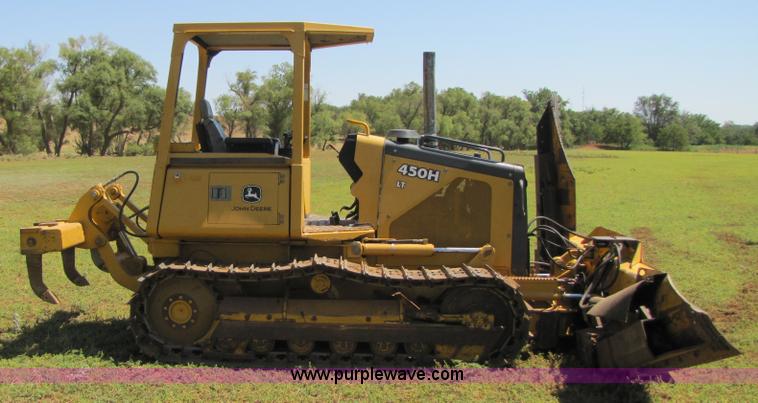 image for item A4654 2003 John Deere 450H LT dozer