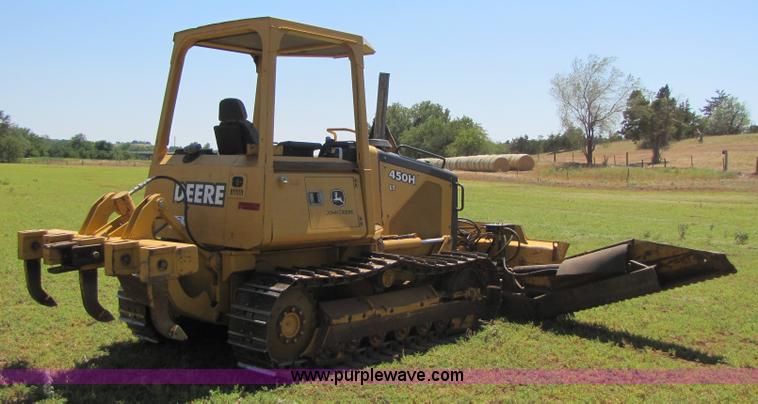 image for item A4654 2003 John Deere 450H LT dozer