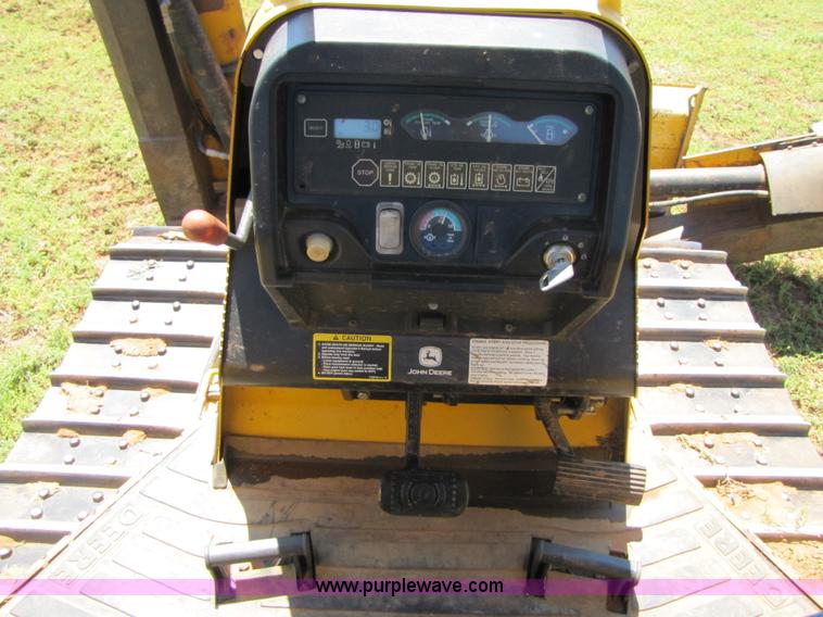 image for item A4654 2003 John Deere 450H LT dozer