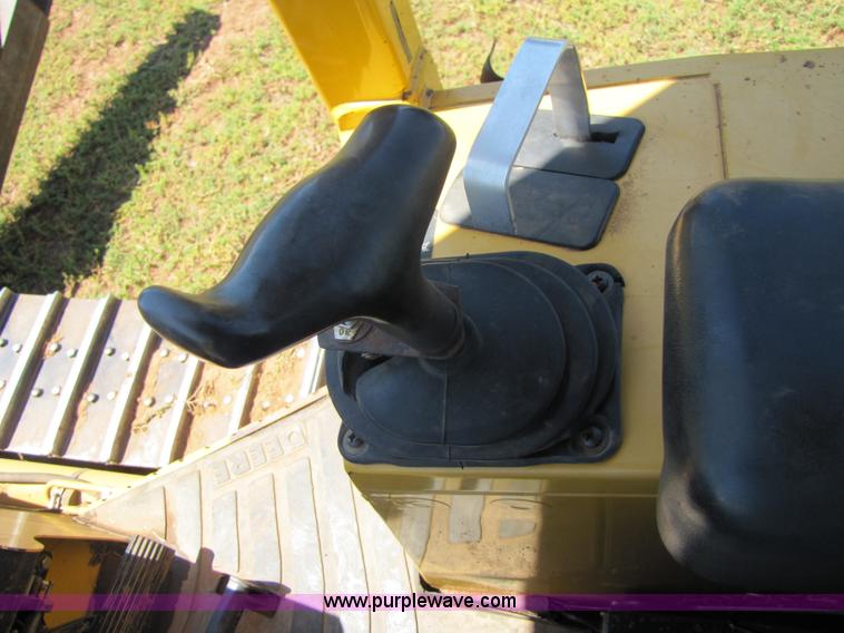 image for item A4654 2003 John Deere 450H LT dozer