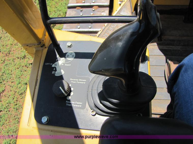 image for item A4654 2003 John Deere 450H LT dozer