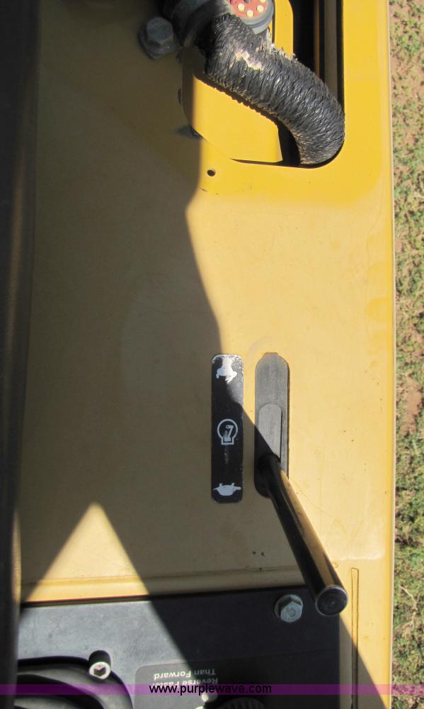 image for item A4654 2003 John Deere 450H LT dozer