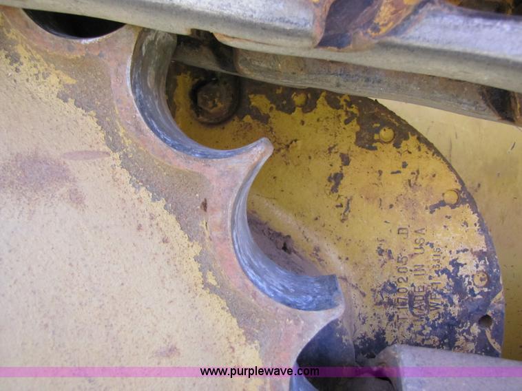 image for item A4654 2003 John Deere 450H LT dozer