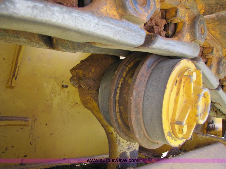 image for item A4654 2003 John Deere 450H LT dozer