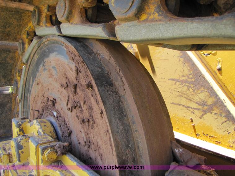 image for item A4654 2003 John Deere 450H LT dozer