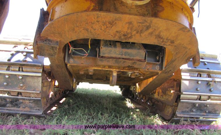 image for item A4654 2003 John Deere 450H LT dozer