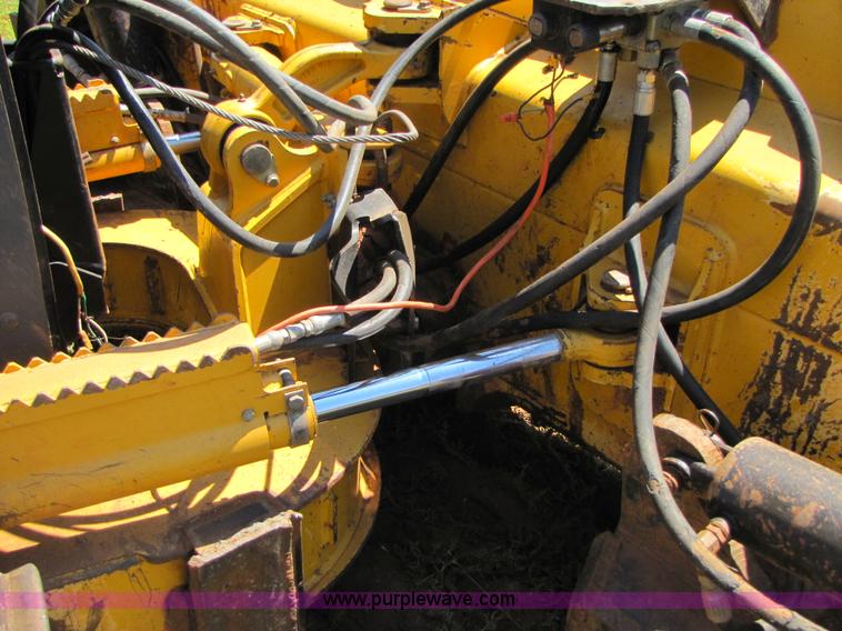 image for item A4654 2003 John Deere 450H LT dozer