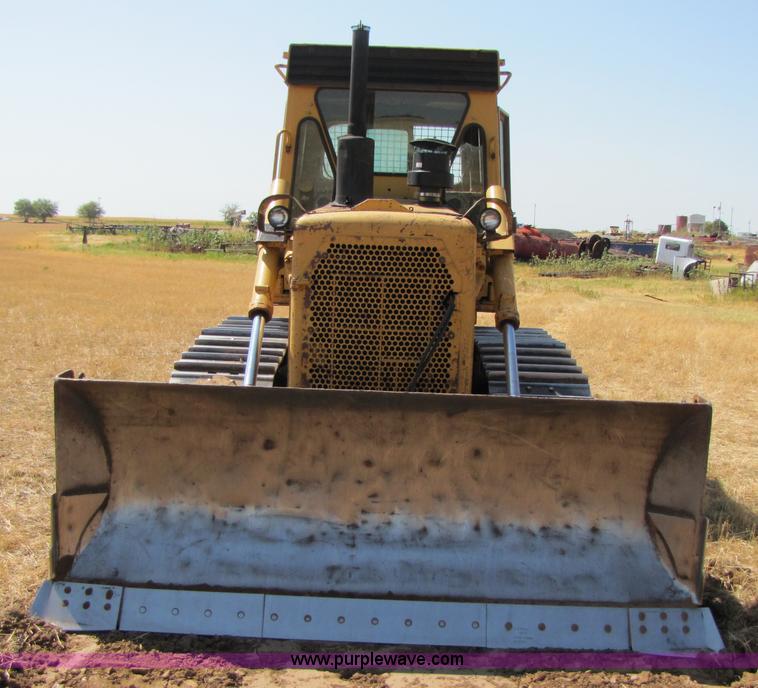 image for item A4667 1980 Caterpillar D6D dozer